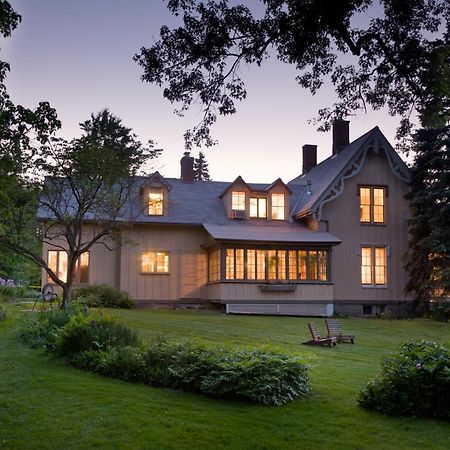 Gothic Eves Inn And Spa Bed And Breakfast Trumansburg Exteriér fotografie