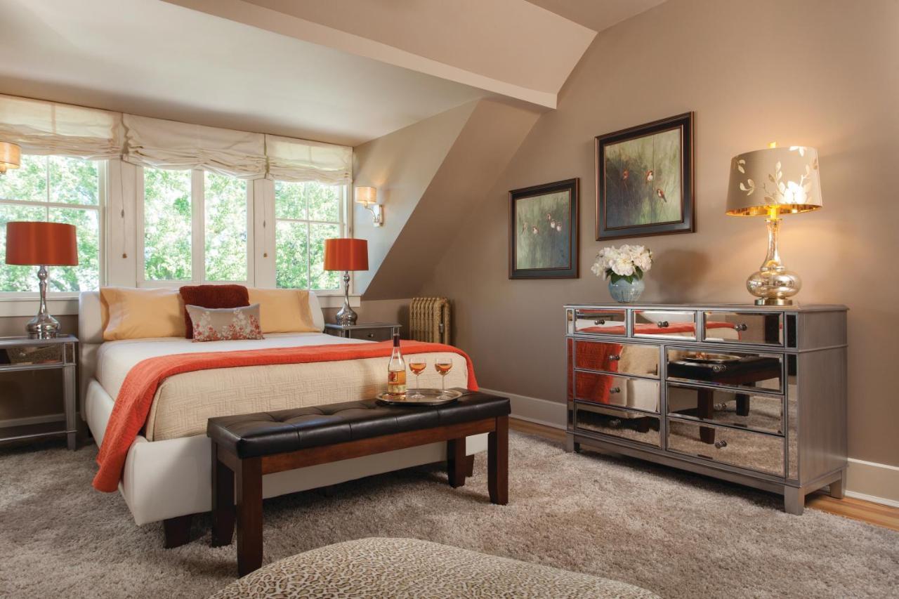Gothic Eves Inn And Spa Bed And Breakfast Trumansburg Exteriér fotografie